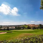 With Sunny Patio Boavista Golf & Appartamento
